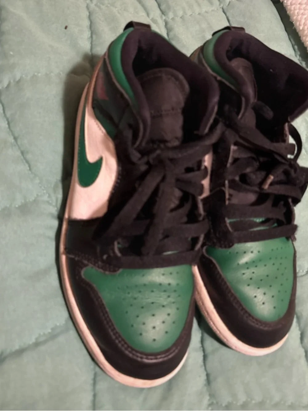 Nike Kids Green Black White High-Top Sneakers